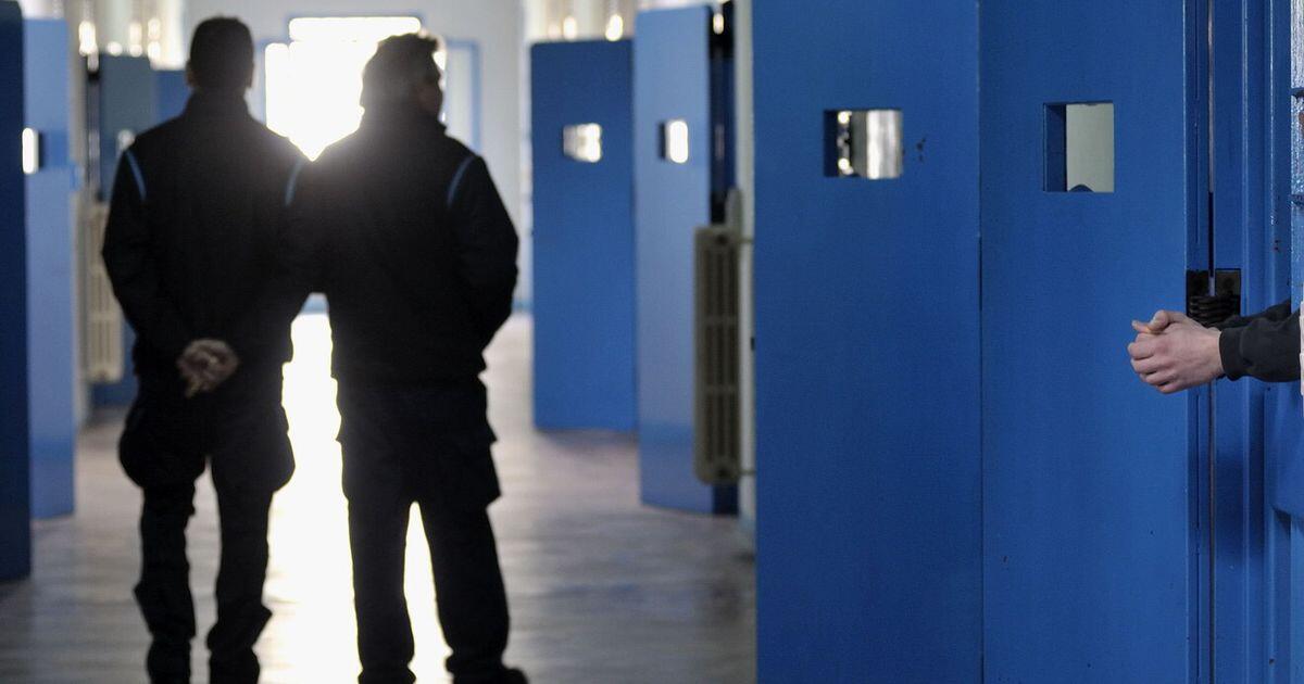 Violenze e torture nel carcere di Trapani: 46 poliziotti sotto indagine - 