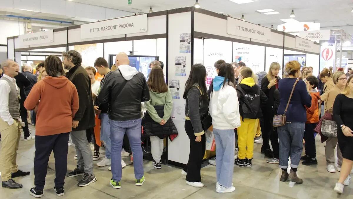 Exposcuola 2024: orientamento e opportunità a Padova -