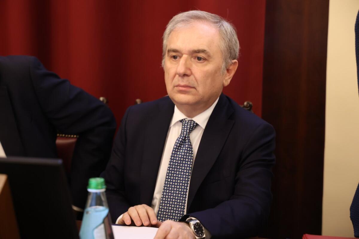 Appello all'esecutivo: "Non ci costringete all'angolo" - 