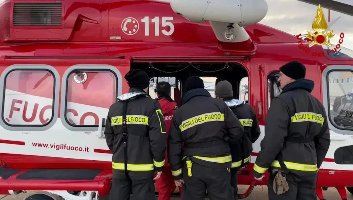 Perde il controllo dell'auto e precipita in una scarpata: 86enne ferito gravemente -