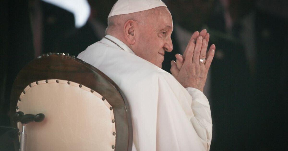 Il Papa in Corsica: un nuovo viaggio nelle periferie europee - 