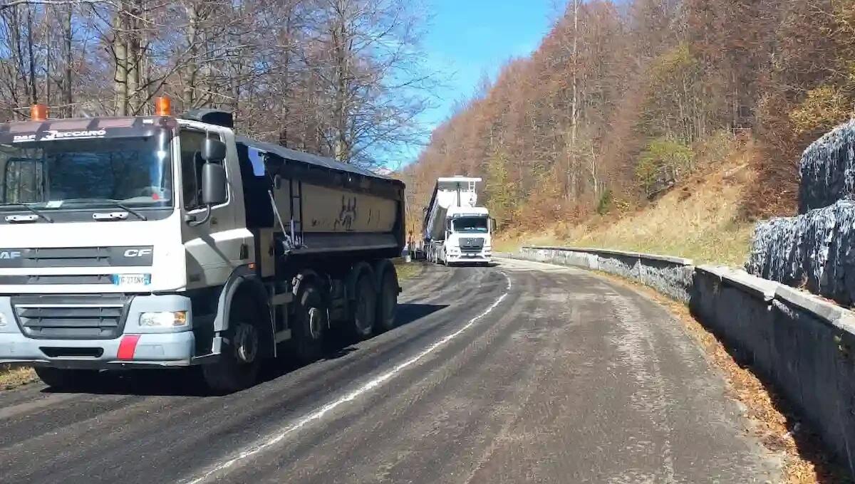 Avviati i lavori di asfaltatura sulla SR 466 per Piancavallo -