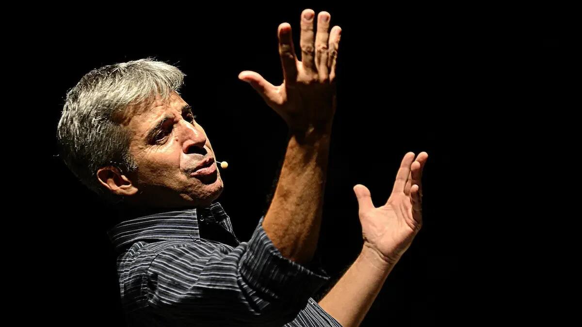 "Sos Laribiancos": un viaggio nell'identità sarda al Teatri Stabil Furlan - 