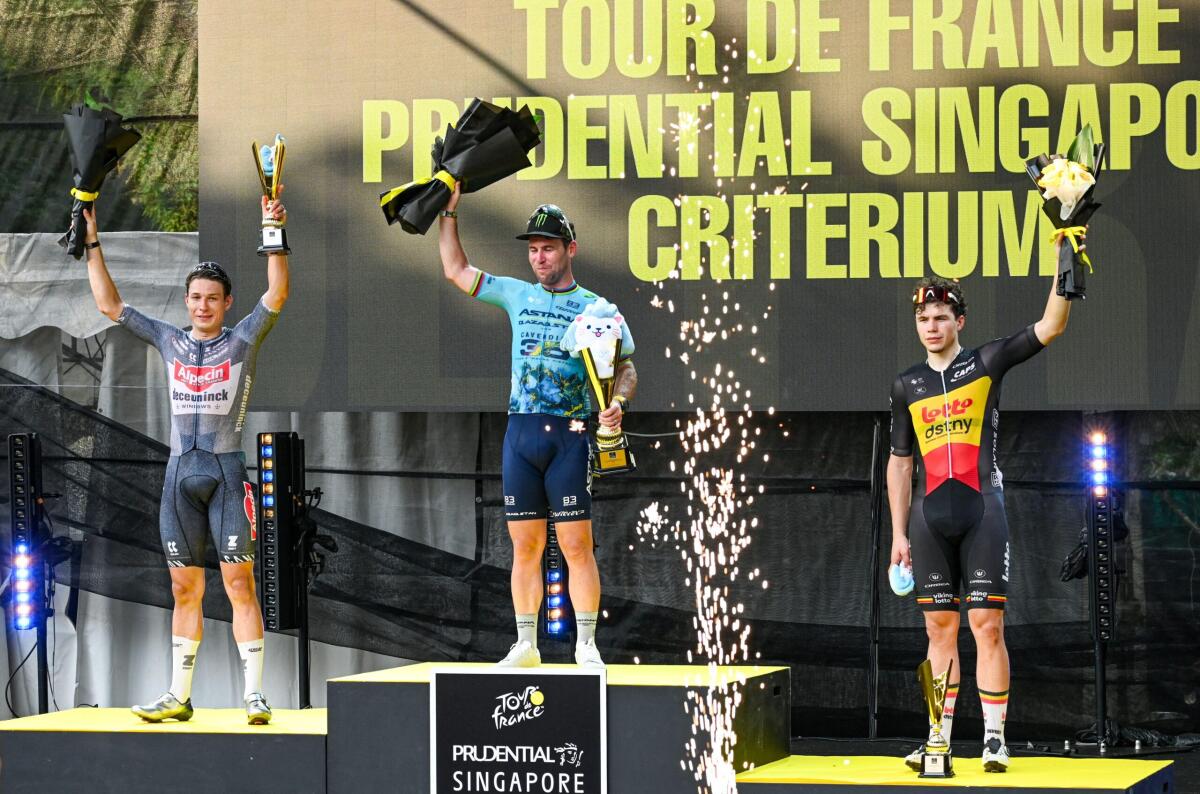 Il britannico Cavendish trionfa a Singapore nell'ultima gara prima del ritiro - 