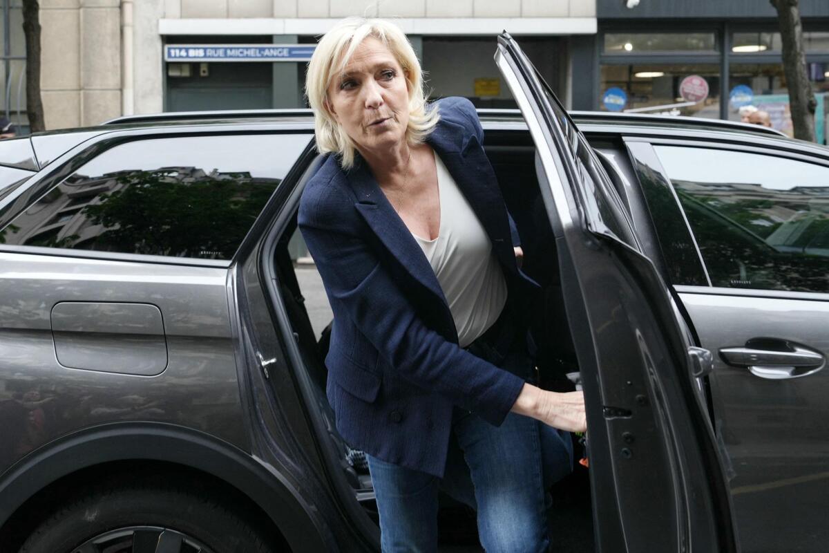 Marine Le Pen, chiesti 5 anni di carcere dal giudice - 