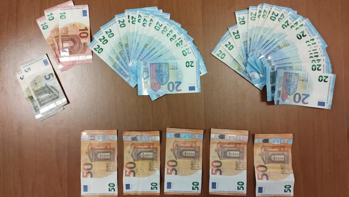 Banconote false per comprare le brioche in pasticceria: arrestati due napoletani - 