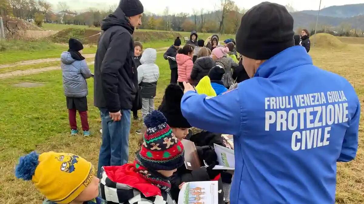 La Giornata Nazionale dell'Albero a Cividale: bambini protagonisti della piantumazione e della sensibilizzazione ambientale - 