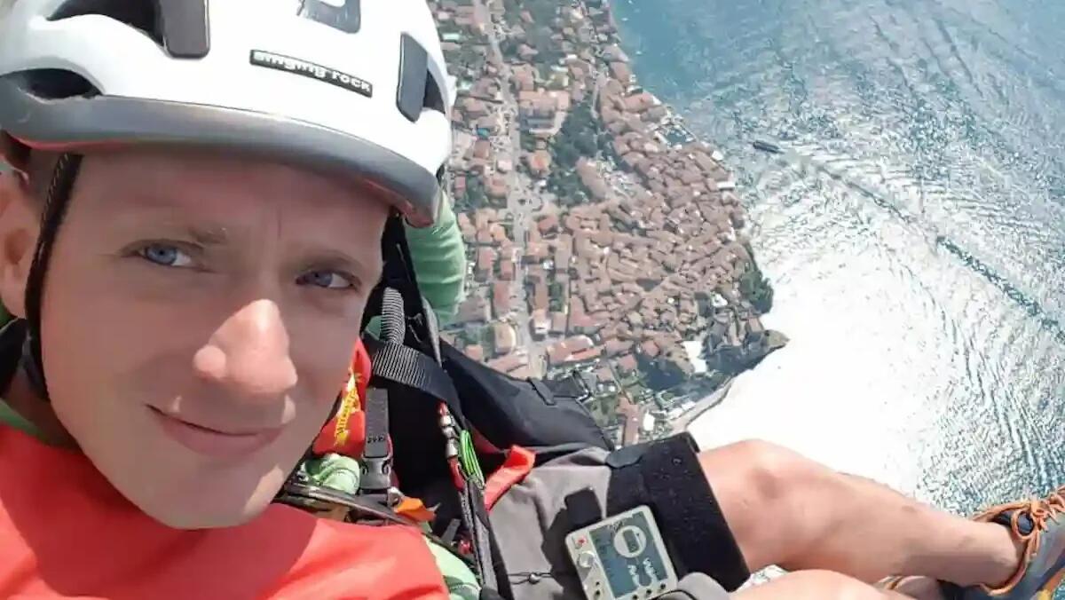 Tragedia in parapendio, si schianta contro un albero: morto il 46enne Roberto Simonazzi - 