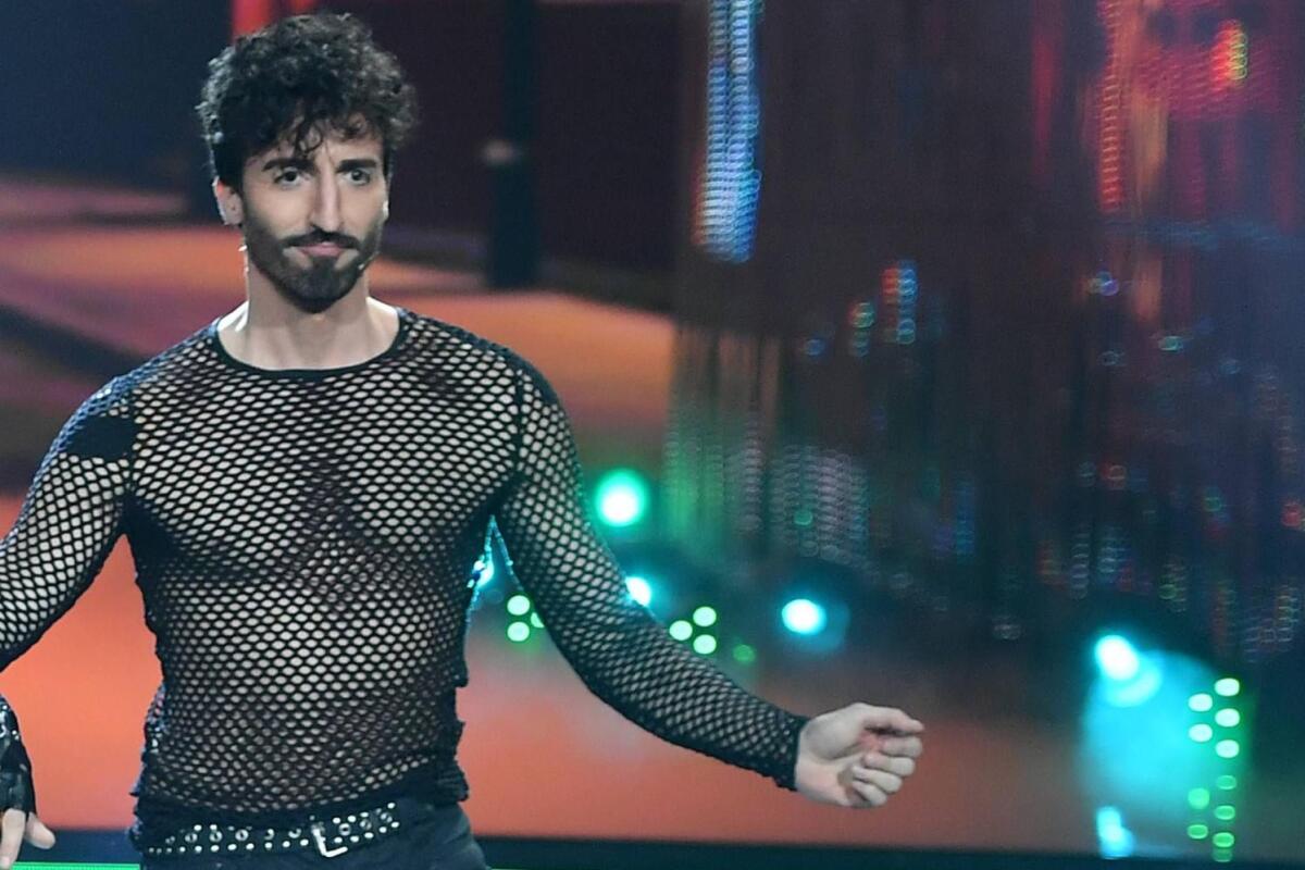 Samuel Peron ritorna a Ballando con le stelle, sostituendo Angelo Madonia. - 
