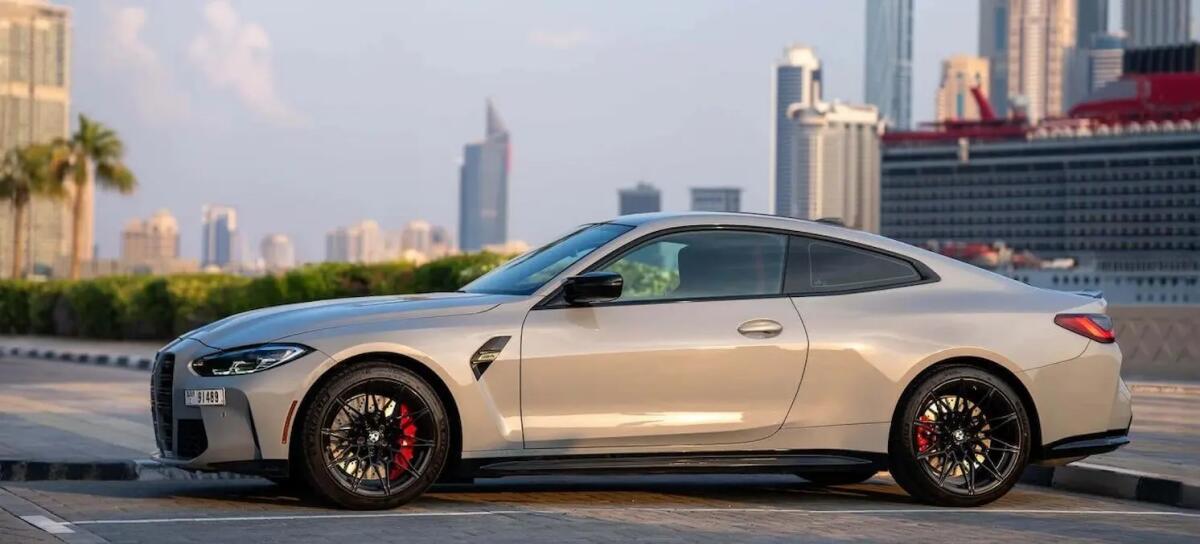 Noleggio Auto à Dubai : Guide Complet pour les Voyageurs - 