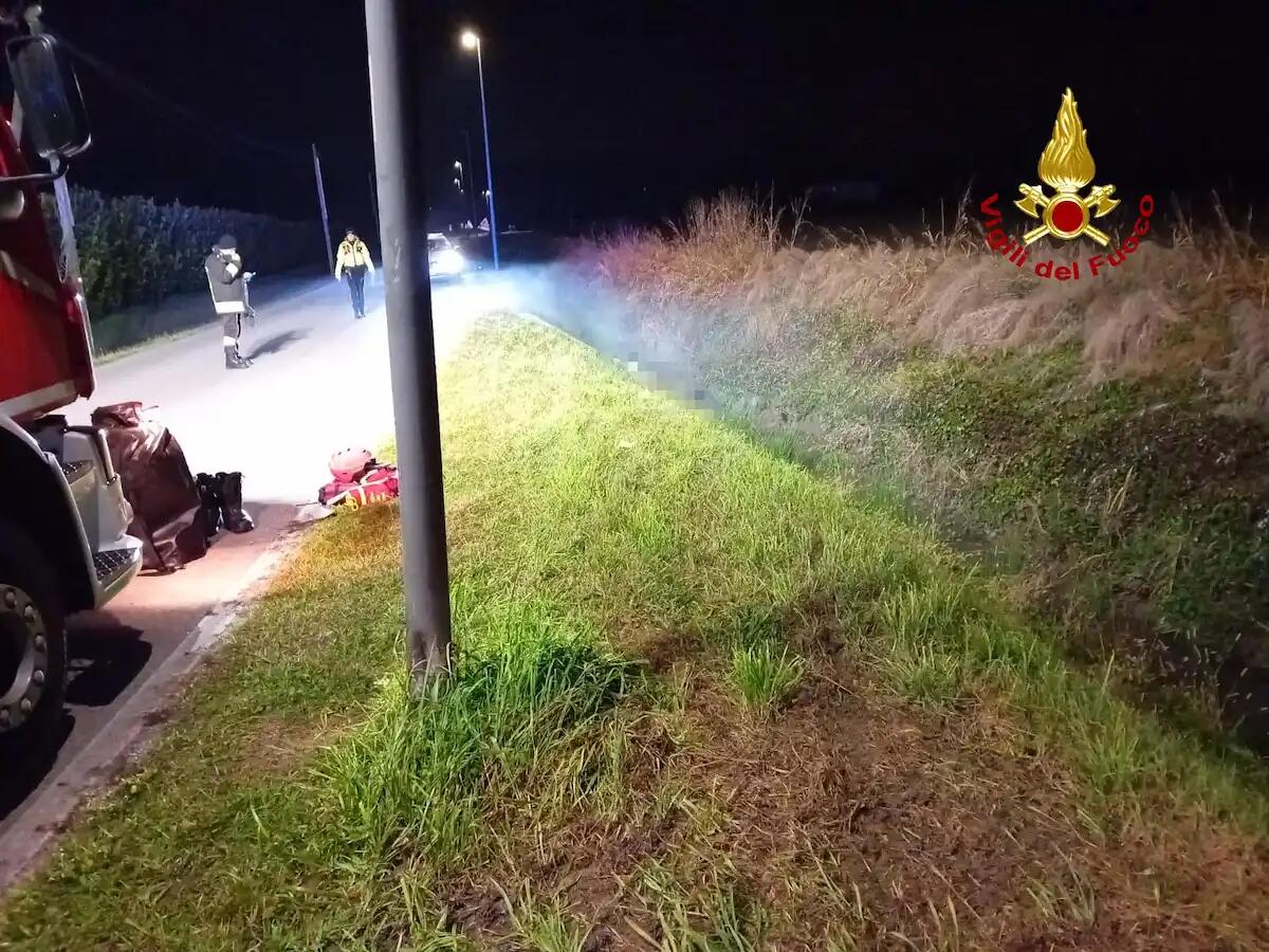Fuori strada con lo scooter, il 63enne Giuseppe Pizziolo trovato senza vita in un fossato - 