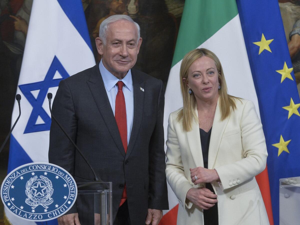 Netanyahu sotto mandato d'arresto, Meloni: "Israele e Hamas non possono essere equiparati" - 