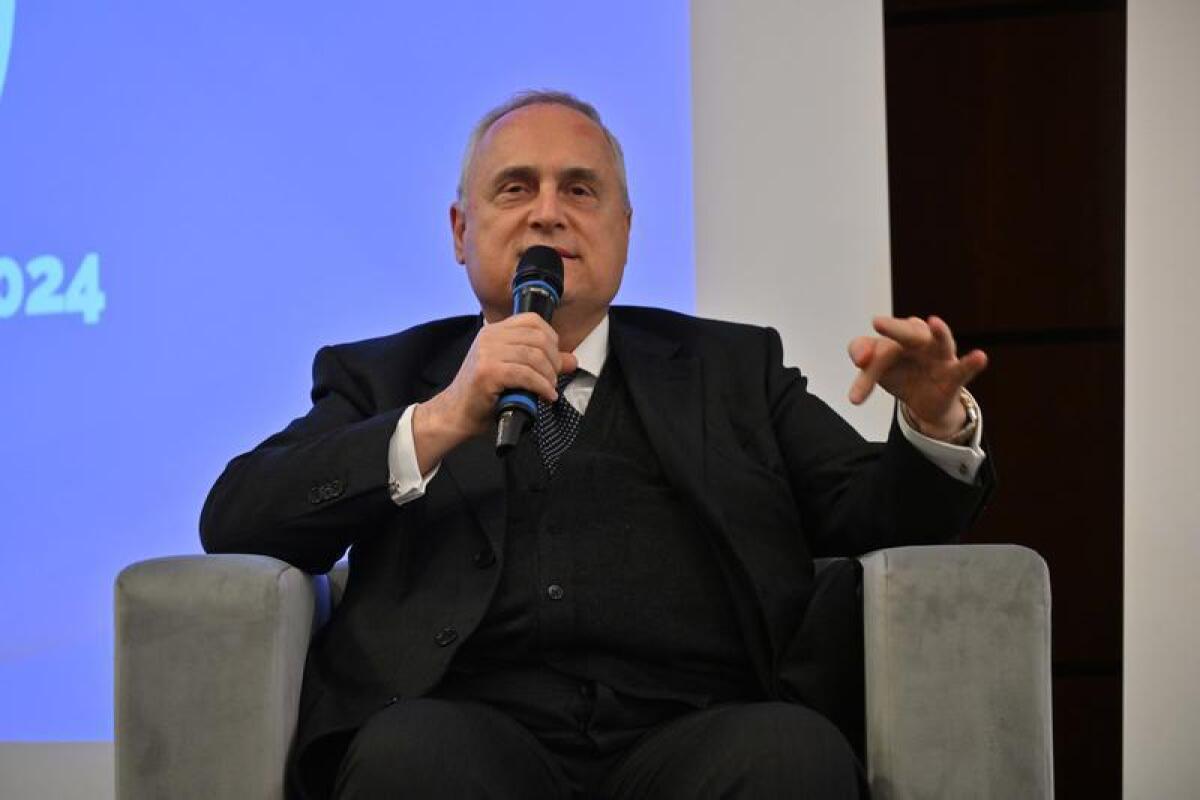 Lotito contro sindaca di Amsterdam: "Offesa all'onore della Lazio, risarcire i tifosi" - 