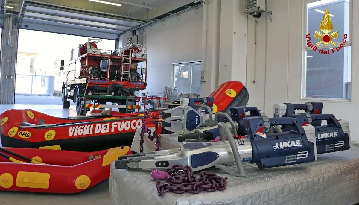 Regione Veneto: consegnate attrezzature in comodato d'uso gratuito ai Vigili del Fuoco - 