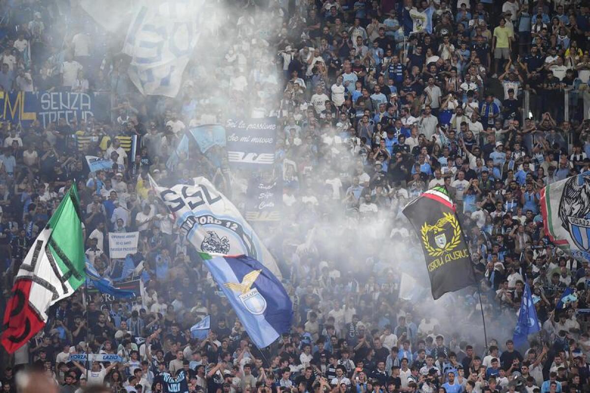 Lazio: trasferta contro l'Ajax vietata per rischio di scontri antisemiti - 