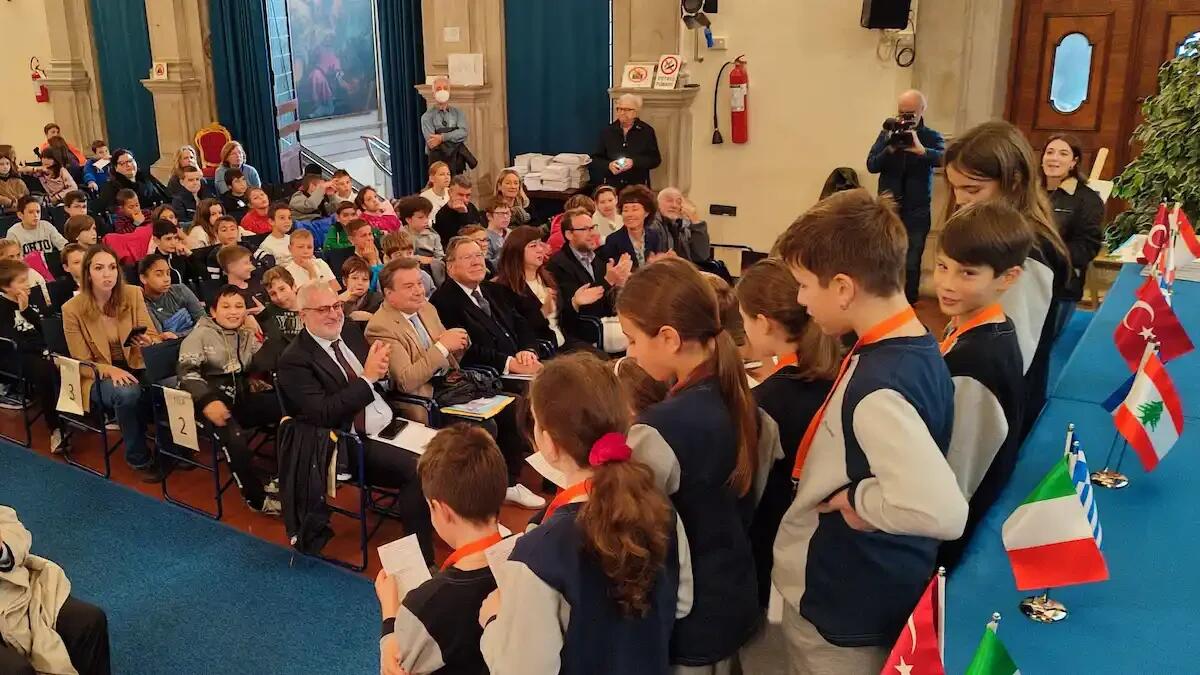 "Mare e Cielo di Pace": 1000 bambini da tutto il mondo riuniti a Venezia per promuovere la pace -