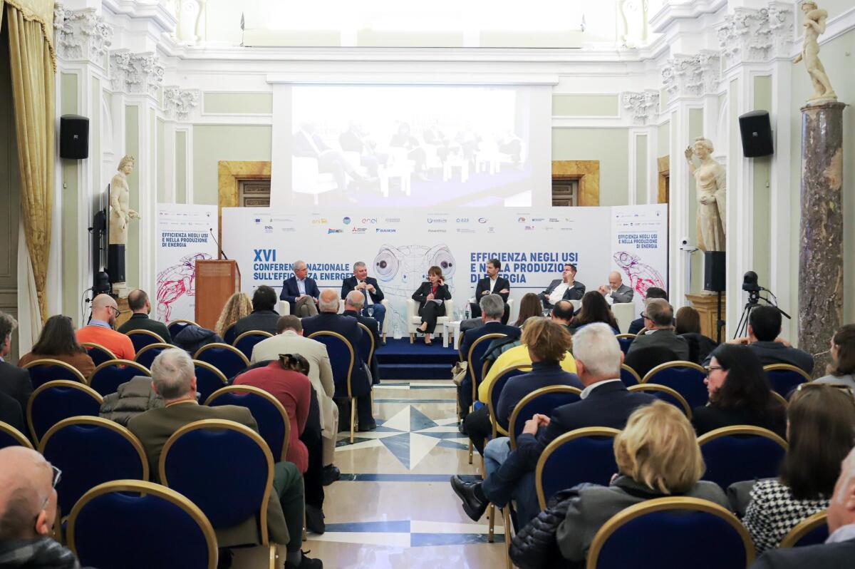 Energia: Conferenza nazionale sull'efficienza energetica con focus sugli edifici efficienti organizzata da Amici della Terra - 