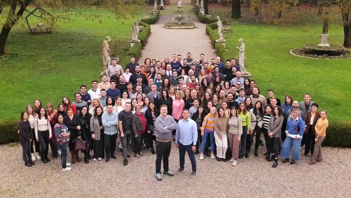 BizAway conferma la sua crescita straordinaria con il 1° posto per "Ospitalità e viaggi" - 