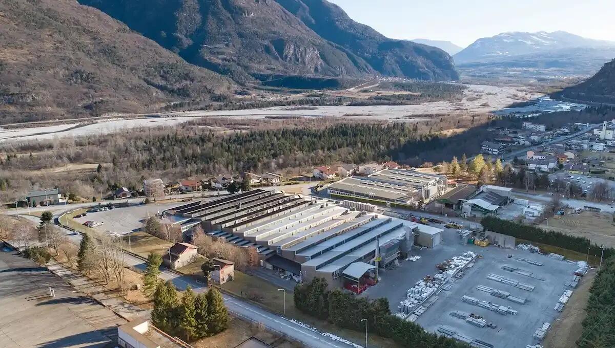 Emissioni sotto controllo: Metalba rinnova l’Autorizzazione Ambientale a Longarone -