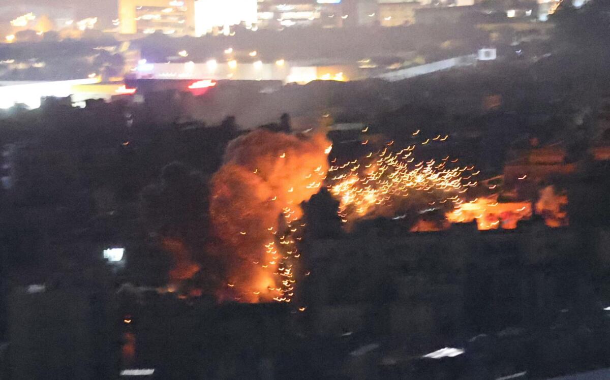 Israele: raid a sud di Beirut provoca morti, IdF ordina evacuazione da città - 