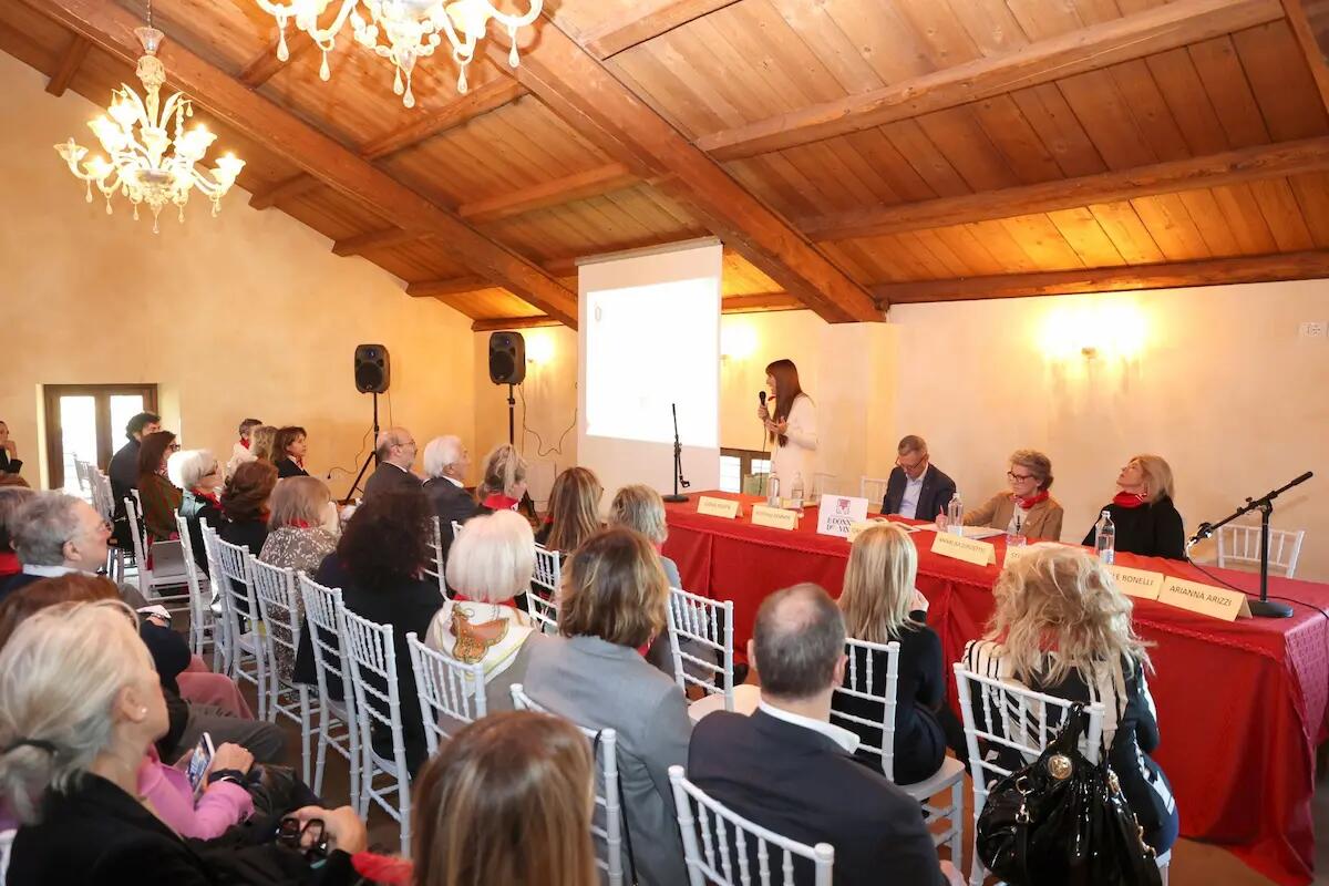 Sinestesia e degustazione: il convegno delle Donne del Vino al Castello di Spessa -