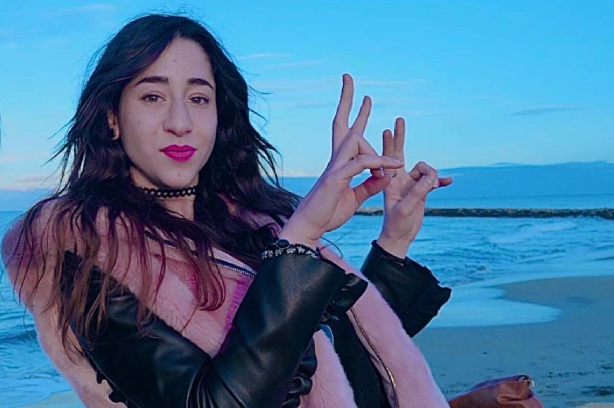 Incendio in un B&B di Napoli: morta la giovane Emanuela Chirilli, 28 anni - 