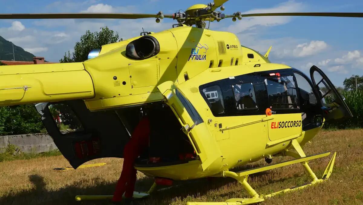 Precipita dal tetto di una fattoria: 69enne ferito gravemente - 
