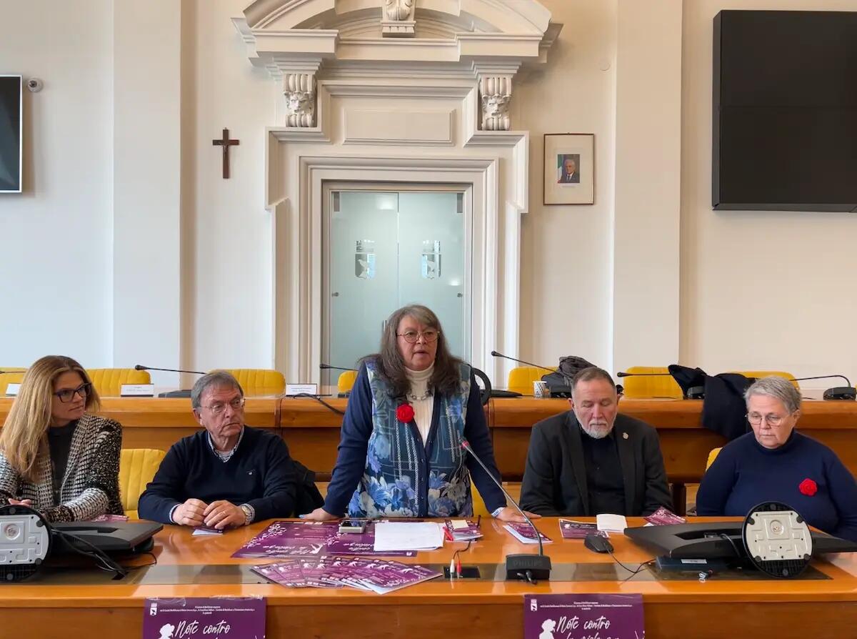 Spettacolo e solidarietà a Monfalcone per la Giornata contro la violenza sulle donne -