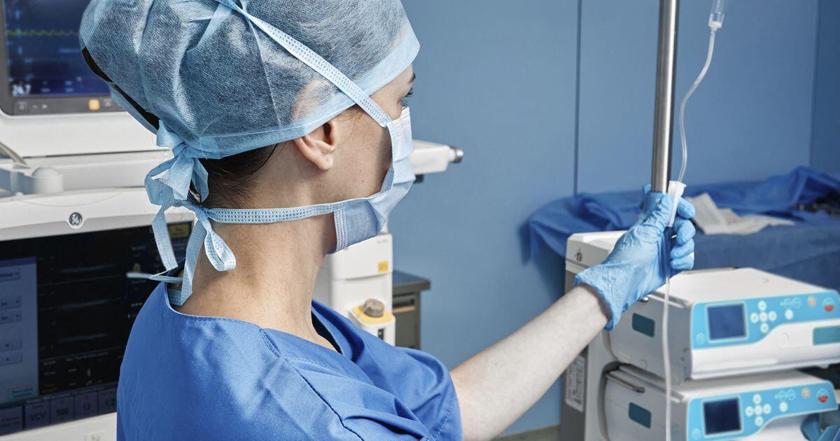 Giovane di 22 anni muore durante un intervento al naso eseguito da un medico scelto su TikTok - 