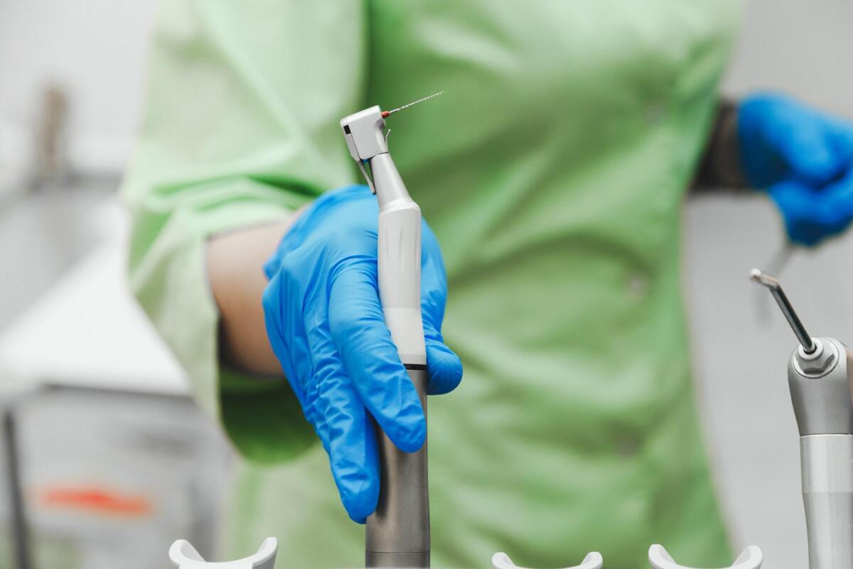 "Otto mesi di ricovero dopo cure dentali in Albania", la storia di Simone - 