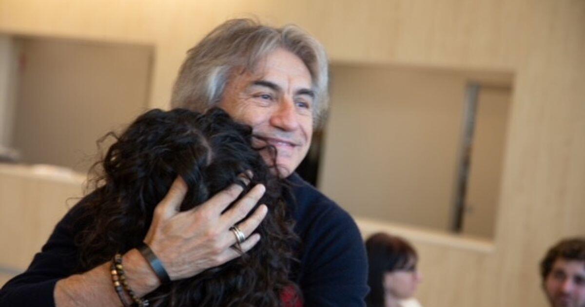 Ligabue si apre ai giovani pazienti oncologici dell'Humanitas Cancer Center - 