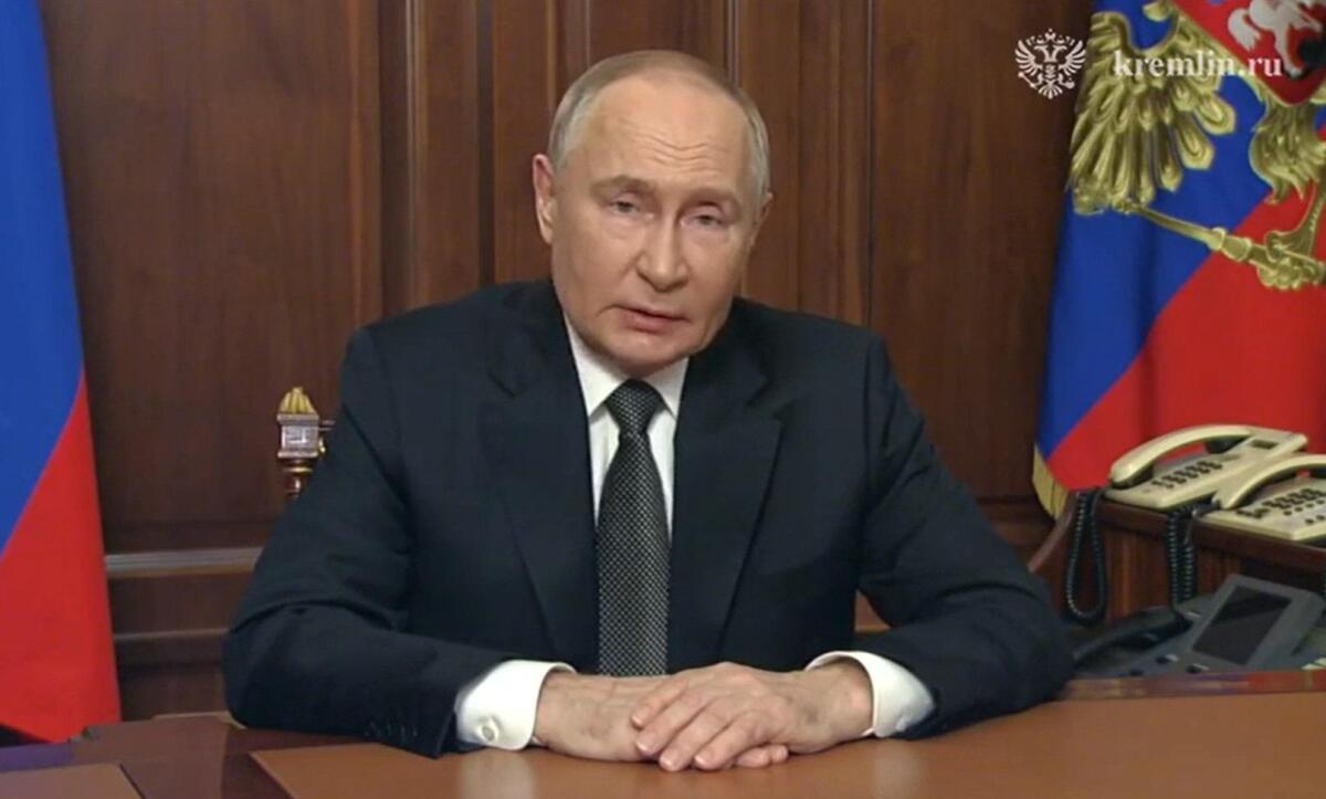 Putin, il discorso e la minaccia: "La guerra è ormai mondiale" - Video - 