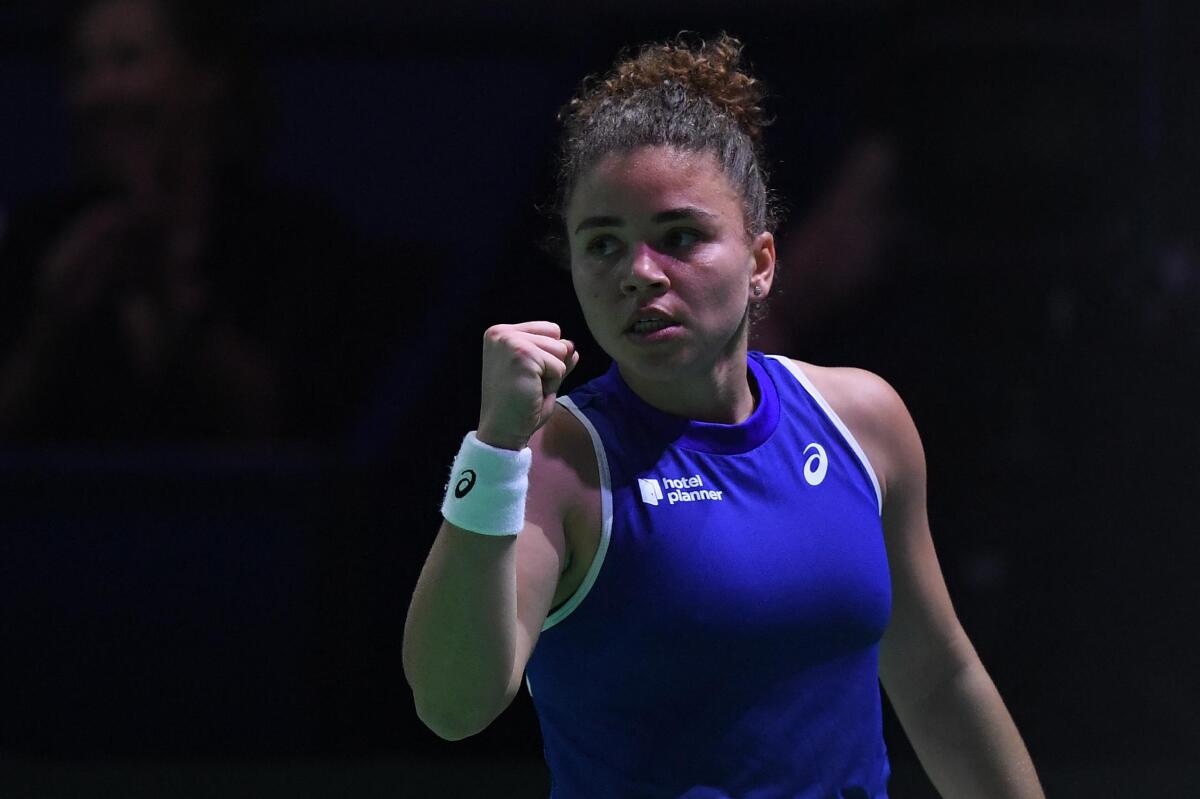 Italia vince 2-0 contro la Slovacchia e si aggiudica la BJK Cup, festa azzurra a Malaga - 