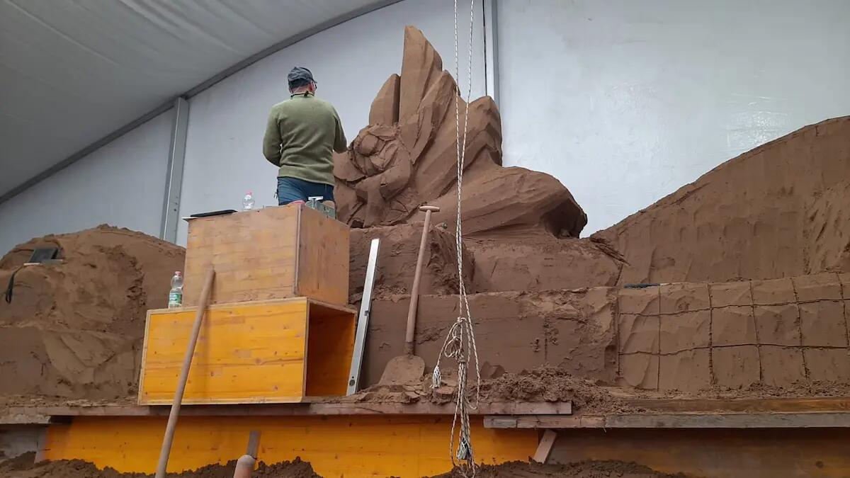 Jesolo Sand Nativity inaugura il 29 novembre. Una scultura dedicata a Giacomo Gobbato -