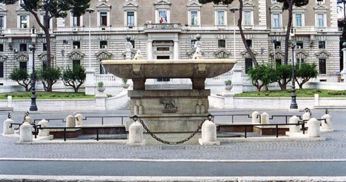 Condannato il ministero dell'Interno per non aver proceduto allo sgombero del Leoncavallo - 