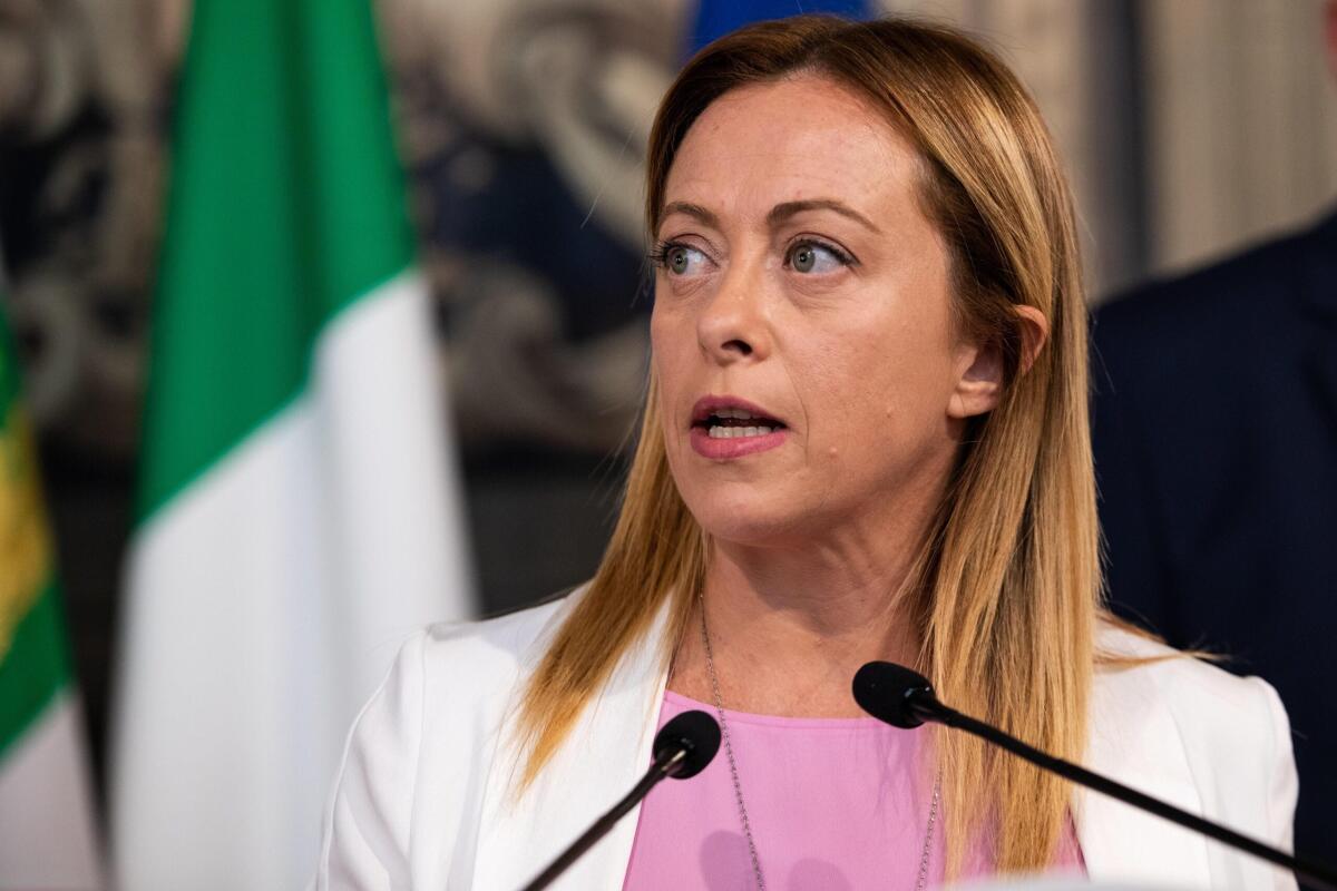 Automotive, Meloni: "Italia in prima linea per la revisione delle norme che danneggiano l'industria europea" - 