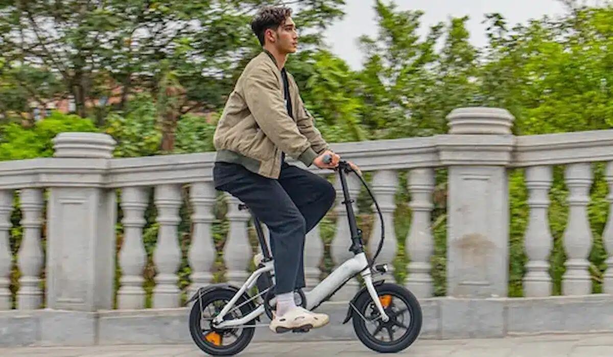 Le mini bici elettriche: il futuro della mobilità compatta sempre a portata di mano - 