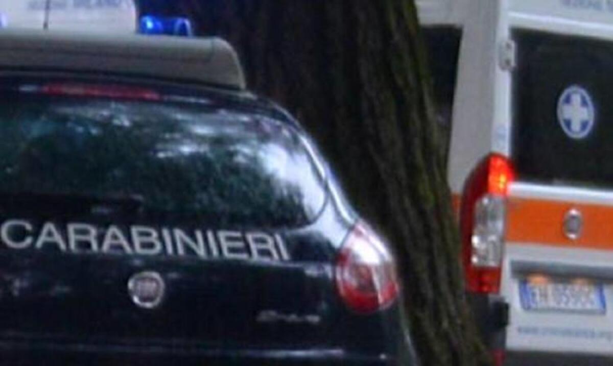 Tragedia familiare nel torinese: marito spara alla moglie malata e si toglie la vita - 