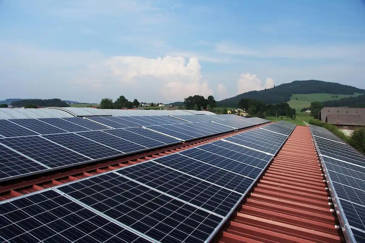 Energia rinnovabile, contributi a fondo perduto per le aziende del FVG: requisiti e tempistiche per il bando - 