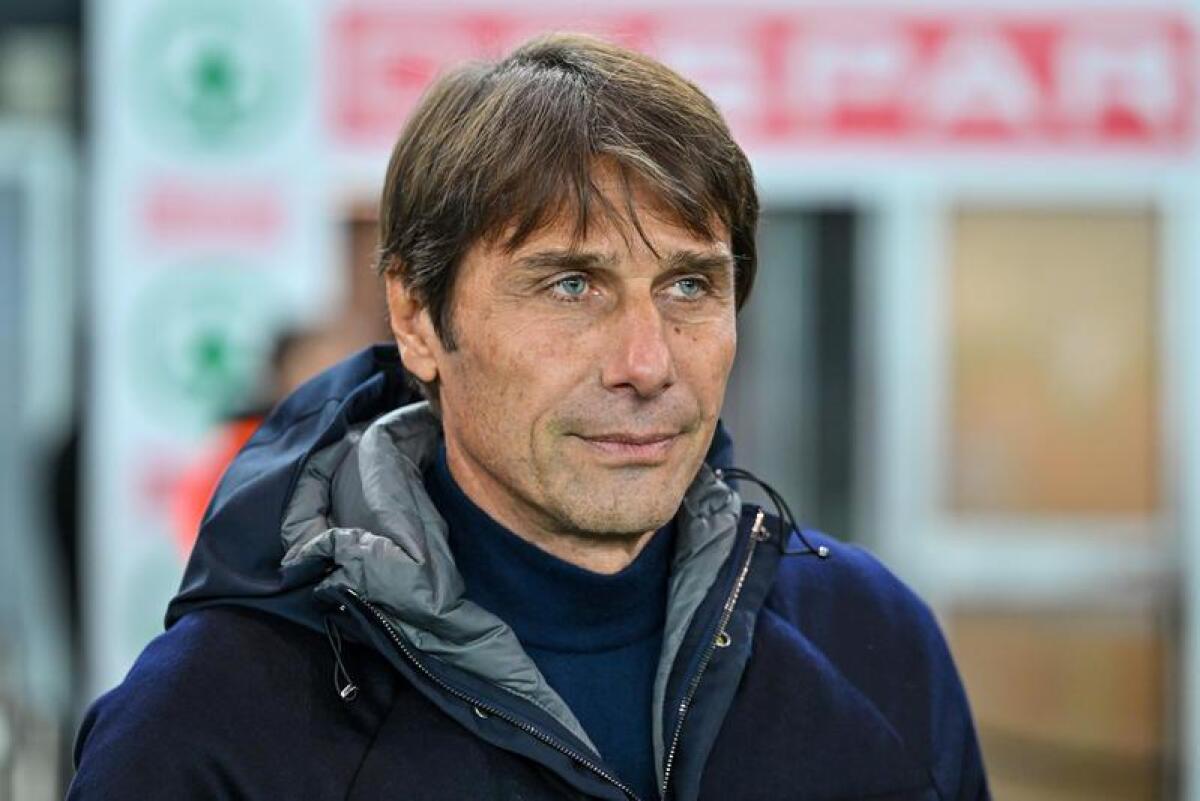 Napoli, Conte conferma: "Kvara ci sarà. Valutiamo opportunità di mercato" - 