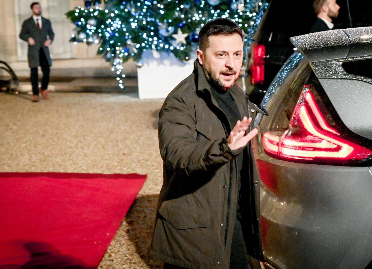 Ucraina: Zelensky chiede garanzie efficaci per la pace, ma la Russia non intende negoziare - 