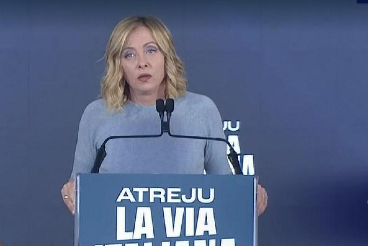 Meloni a Atreju: "Ci hanno augurato ogni male, ma resteremo compatti fino alla fine del governo" - 