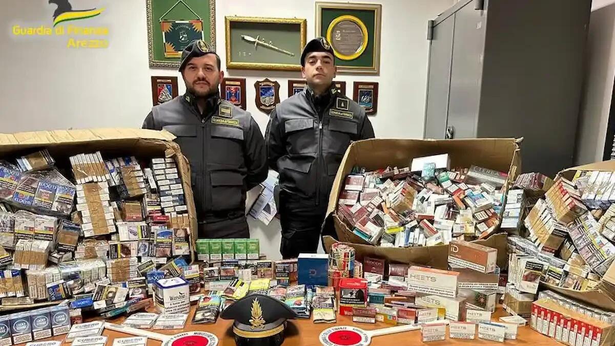 Maxi contrabbando di filtri e cartine a Trieste: sequestrati 150mila articoli - 
