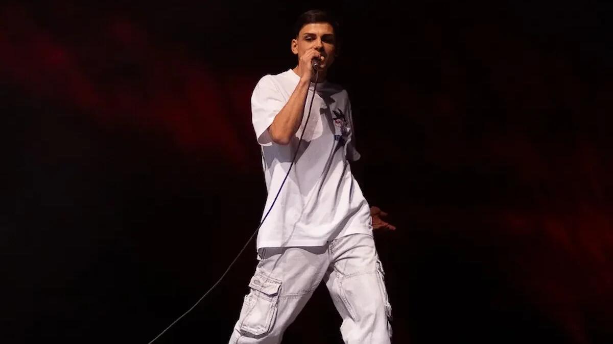 Salvatore Taglialatela vince il Monfalcone Talent Show 2024 con "Solo Guai" - 