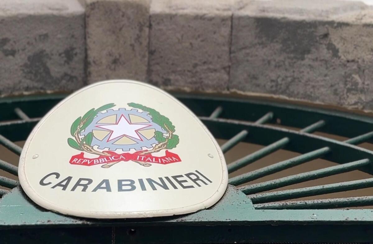 Arrestato per aver picchiato la compagna fino allo svenimento e aver aggredito la suocera che lo stava filmando - 