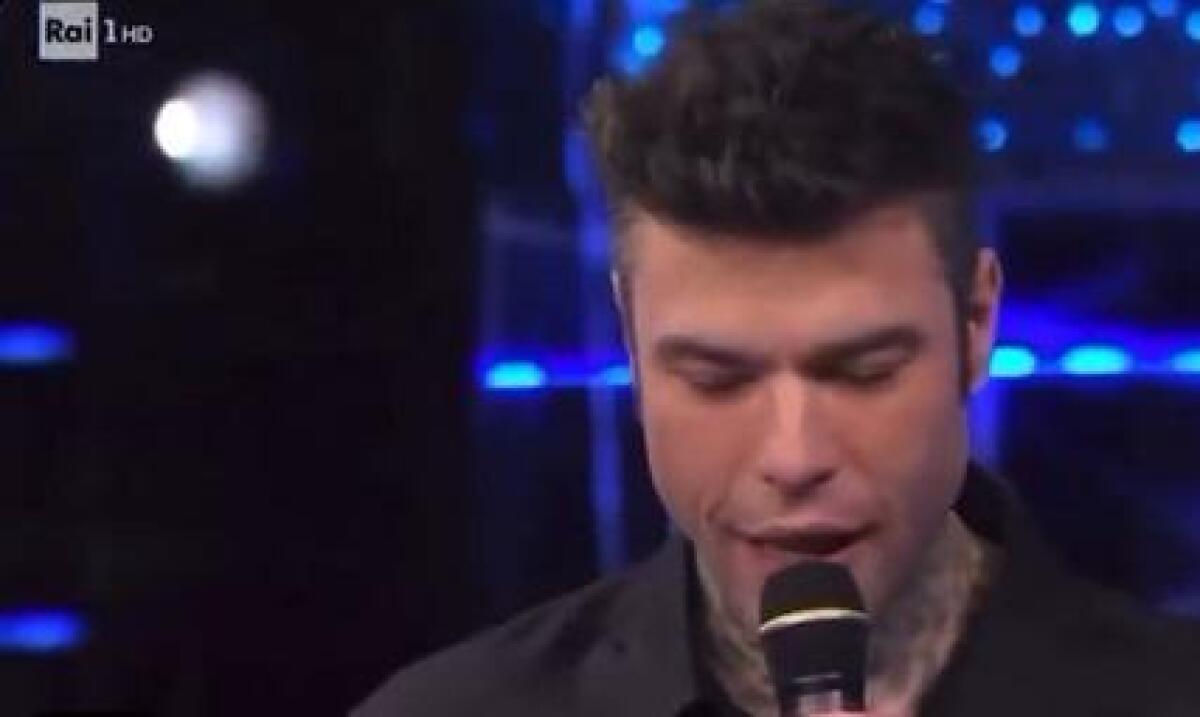 Fedez, la mamma rassicura i fan: "Malore non preoccupante" - 