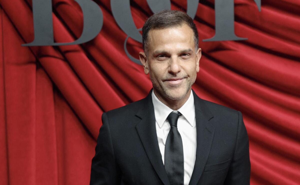 Matthieu Blazy nominato nuovo direttore creativo di Chanel - 