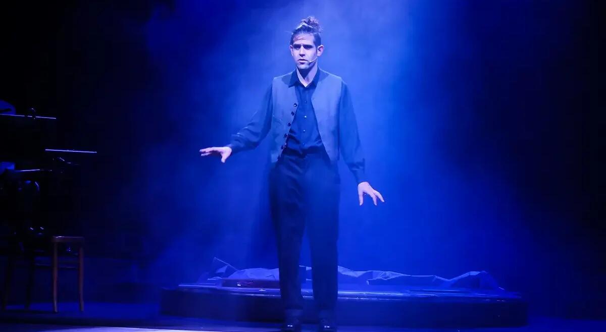 "Fred!": lo spettacolo teatrale-musicale dedicato a Fred Buscaglione al Teatro Verdi di Pordenone - 