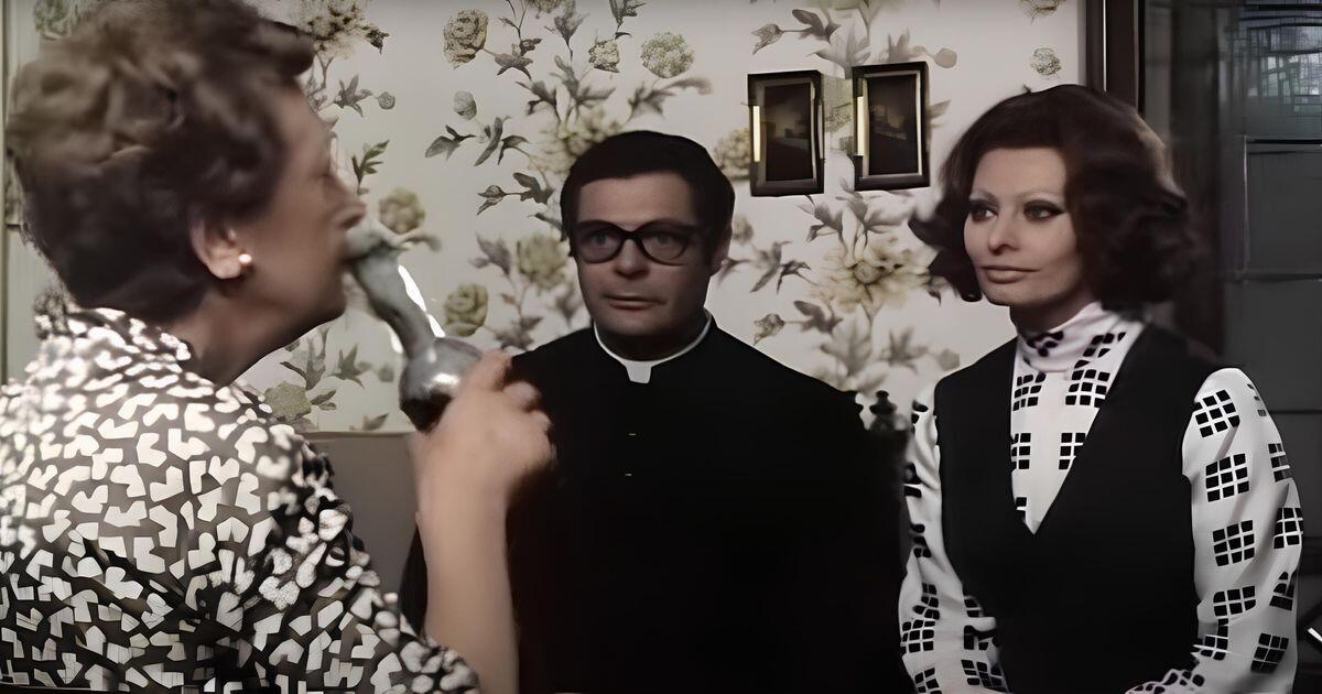 S'innamora del parroco che la denuncia per molestie - 