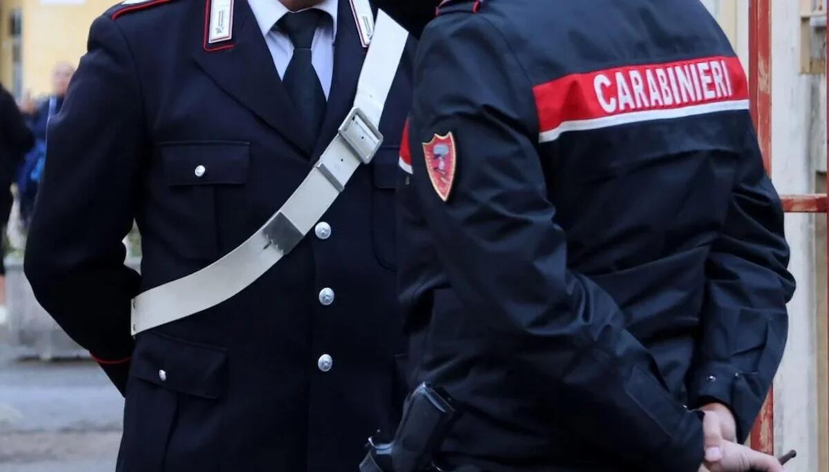 Entra in casa della madre nonostante il divieto: 58enne colto in flagrante e arrestato - 